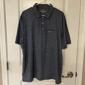 Vineyard Vines Mens XL Navy Blue 3 button polo shirt. Excellent Condition.